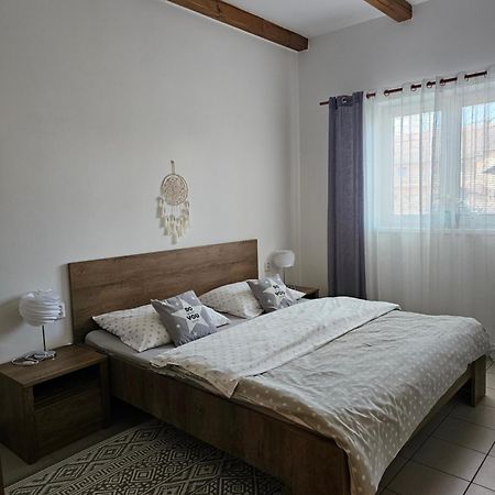 Apartman U Sudu Kobylí Eksteriør billede